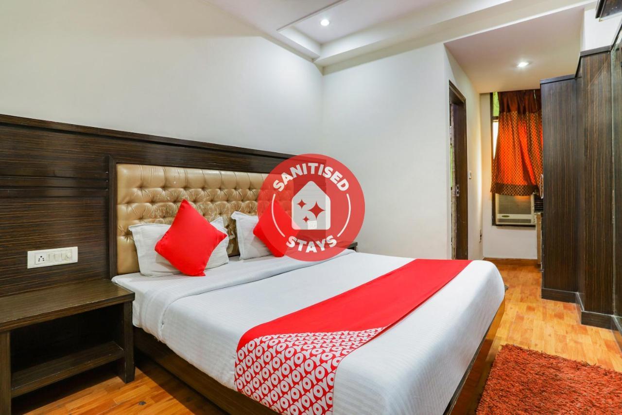 Hotel Shivdev International Near Railway Station 3*
