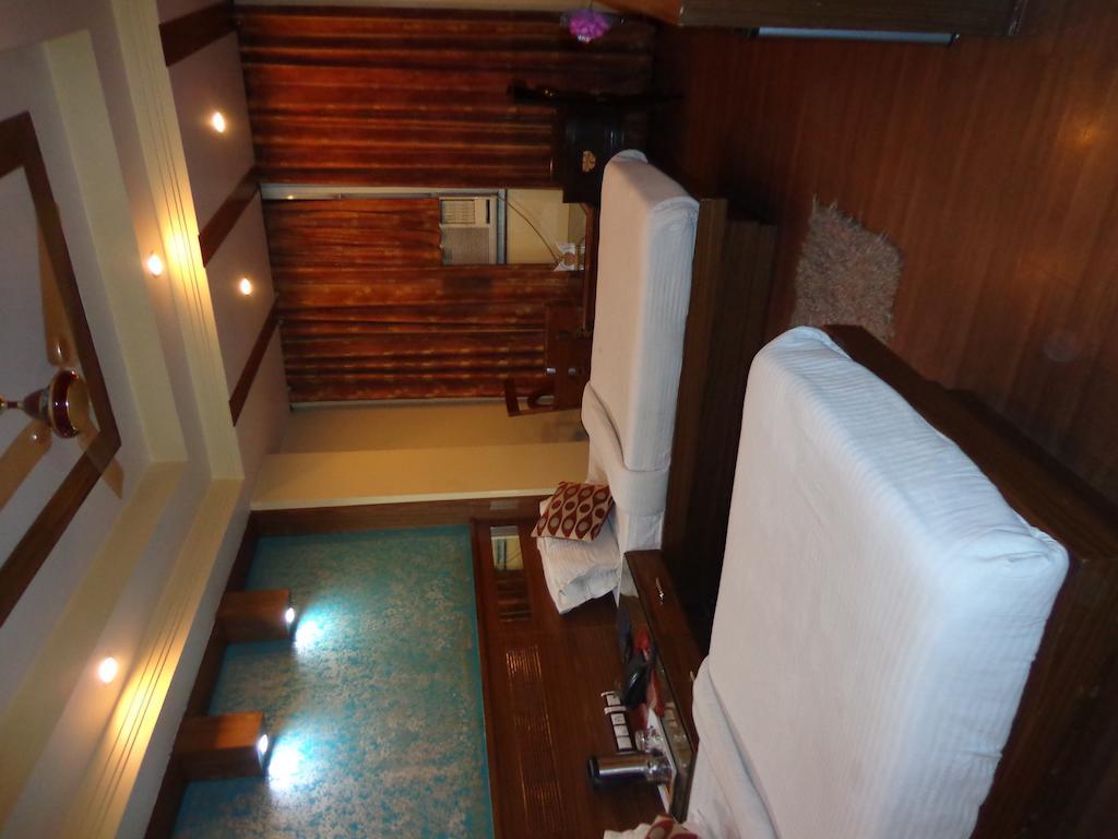 Hotel Shivdev International Near Railway Station 3*