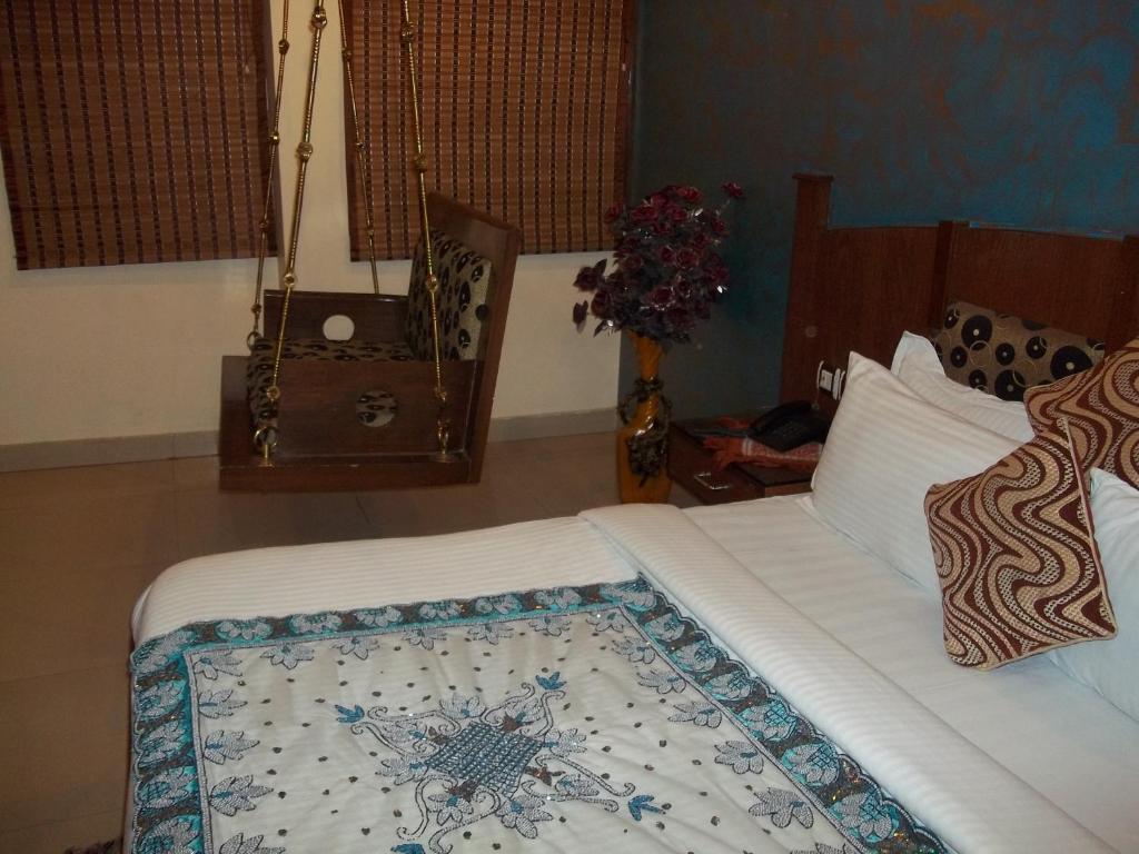 Shivdev International Near Railway Station Hotel New Delhi