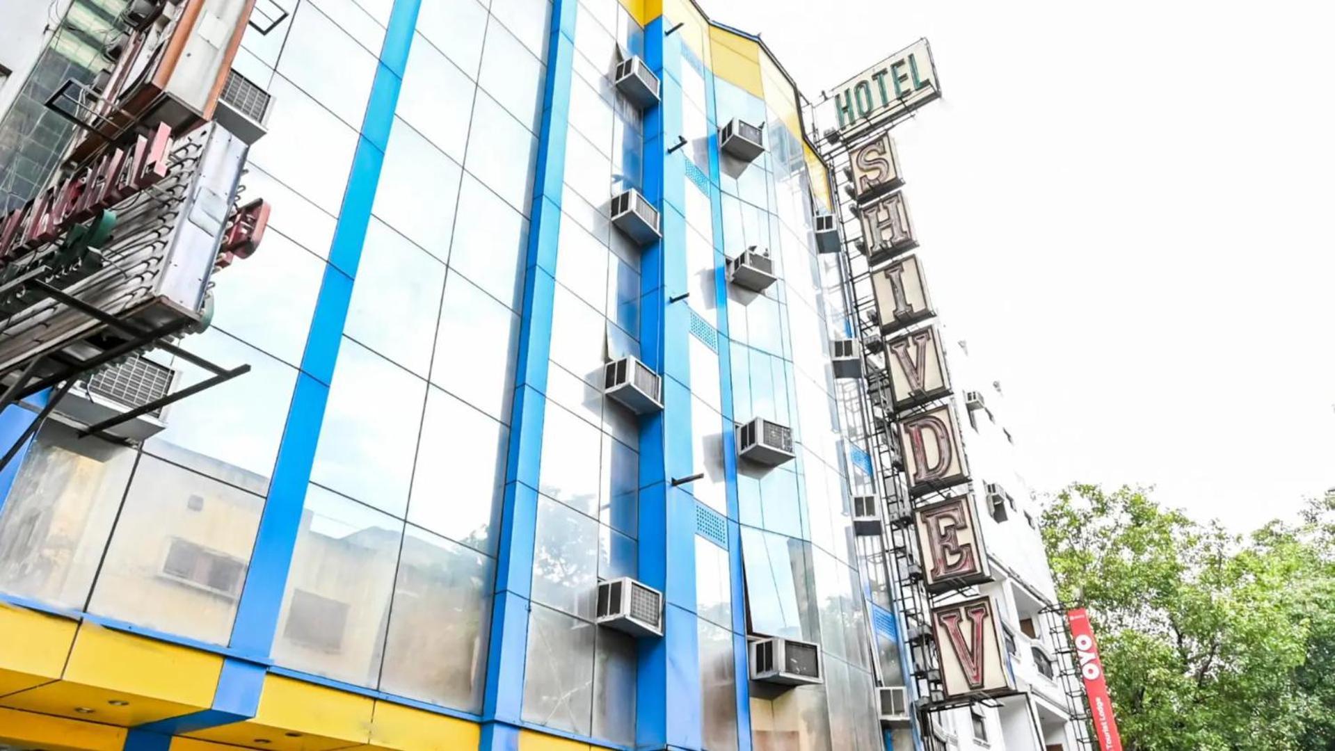 Hotel Shivdev International Near Railway Station