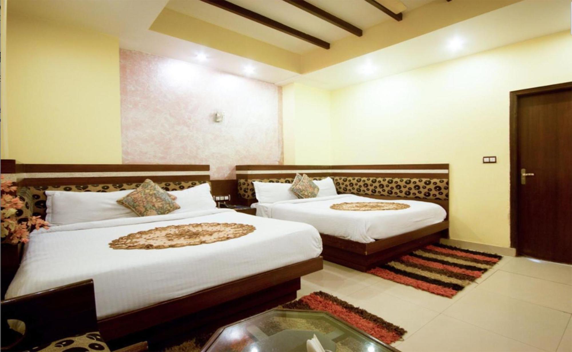 Shivdev International Near Railway Station Hotel