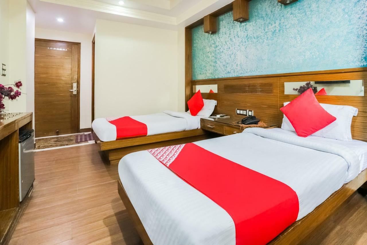 Shivdev International Near Railway Station Hotel
